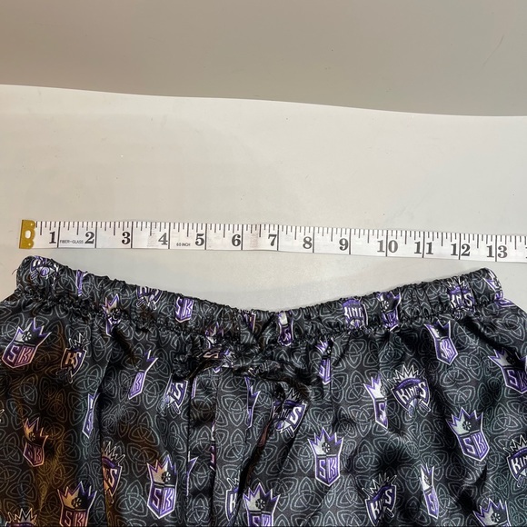 Sacramento Kings Basketball shorts size la… - Picture 5 of 5